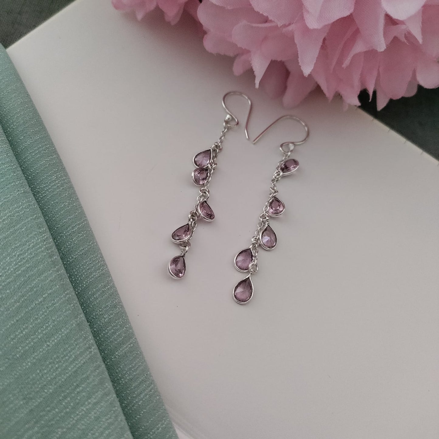 Chandelier stone hook earring