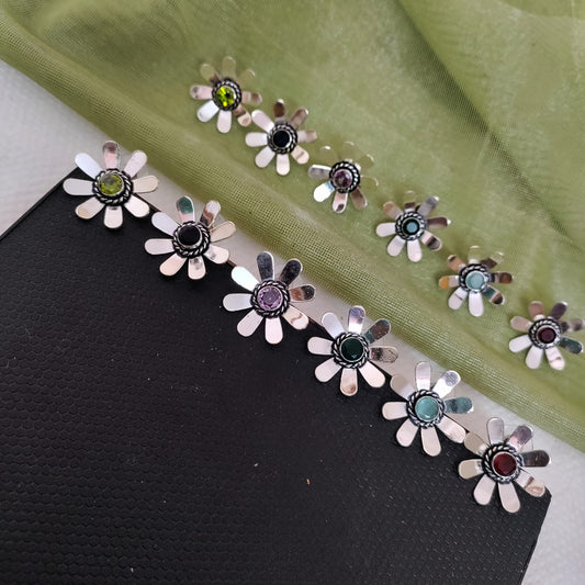 Flower stone earring