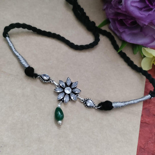 White stone slim choker