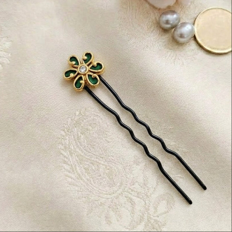 Green flower Hair pin