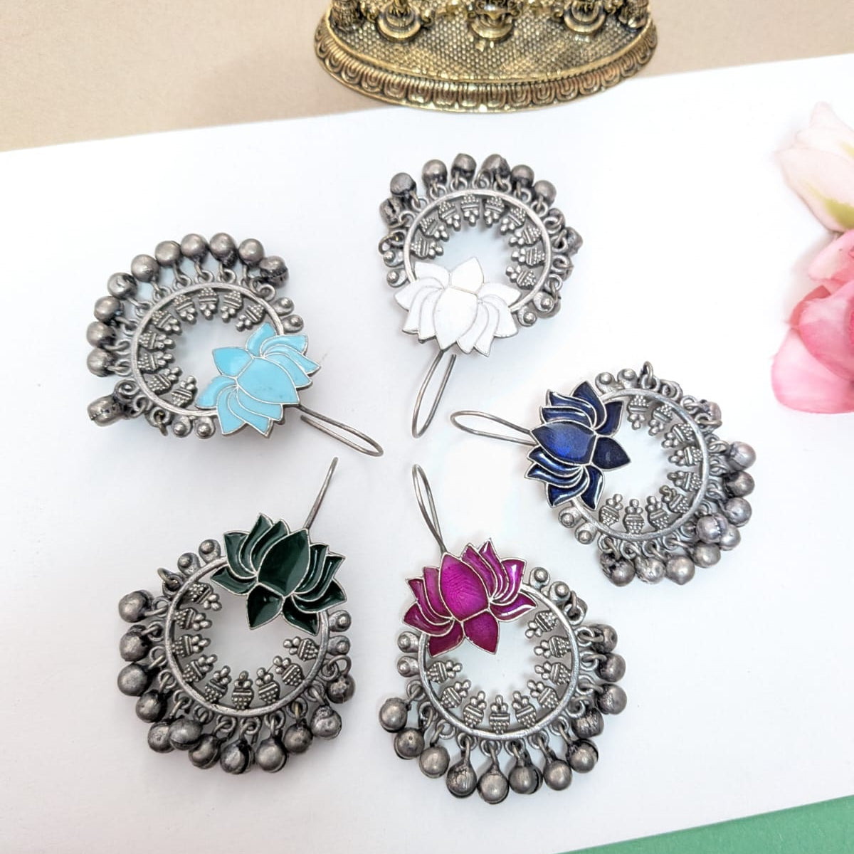 Lotus Hook Earing