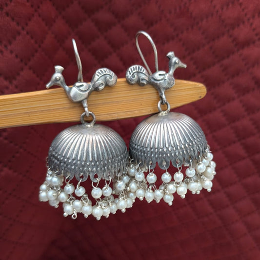 Plume Pearl Jhumka