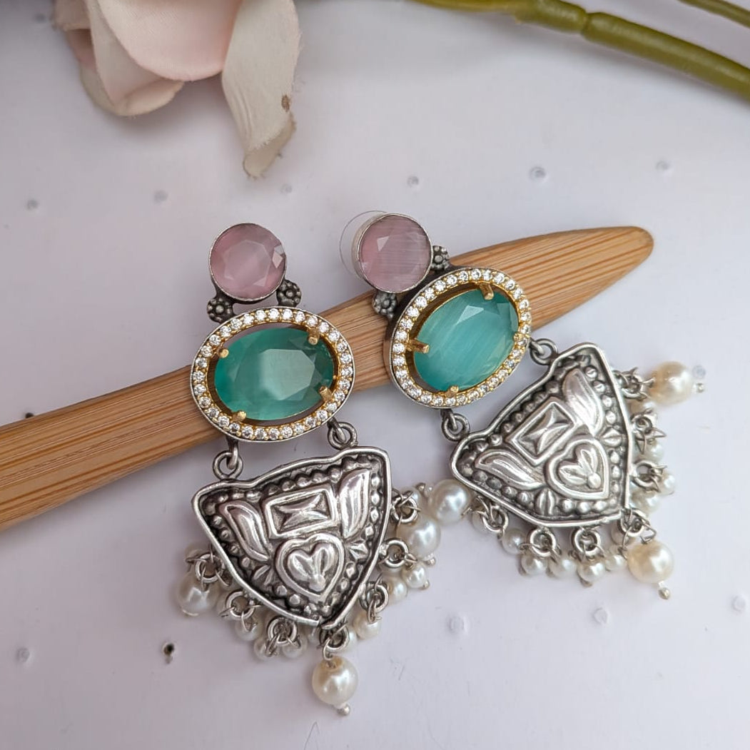 Designer Pearl Drop Earring