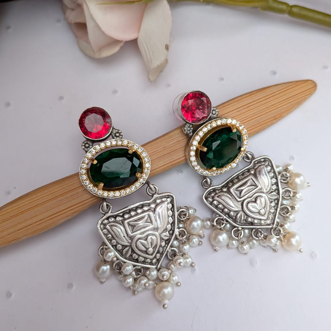 Designer Pearl Drop Earring