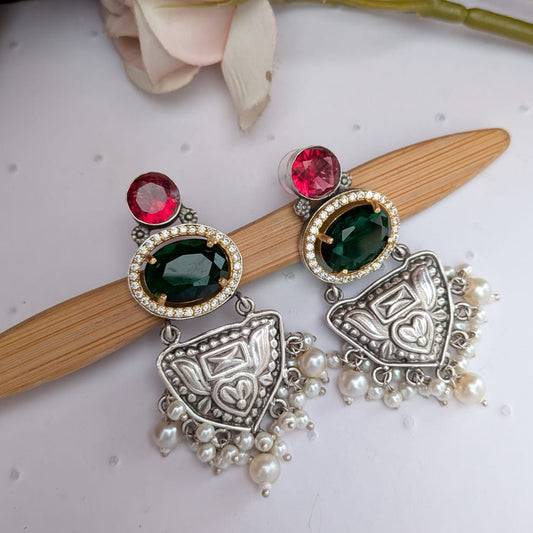 Designer Pearl Drop Earring