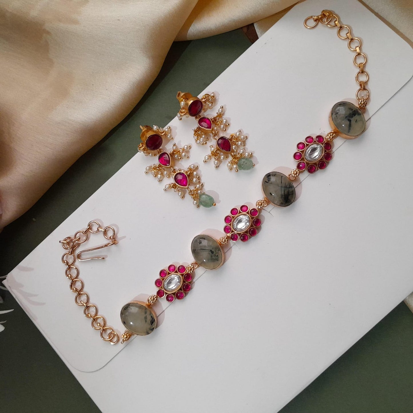 An exclusive Gorgeous Jadau kundan Choker set