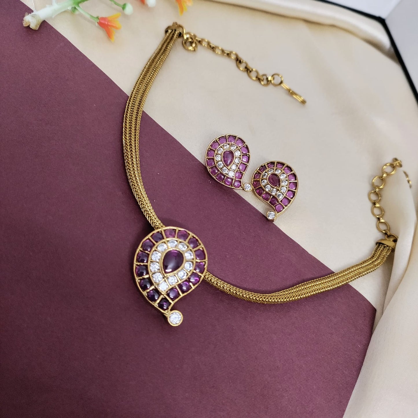 Mango shaped adigai necklace