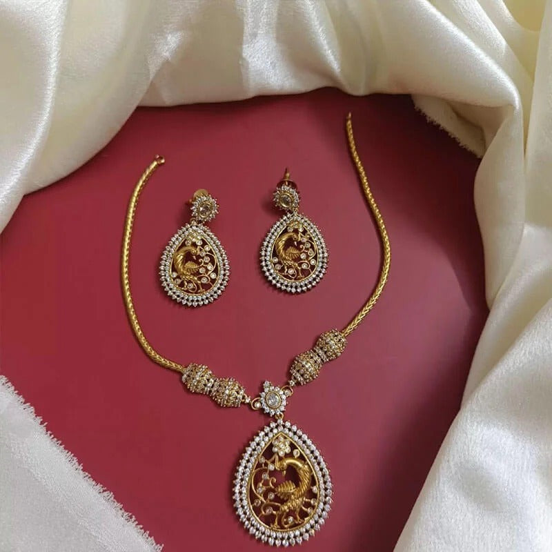 Peacock white stone chocker