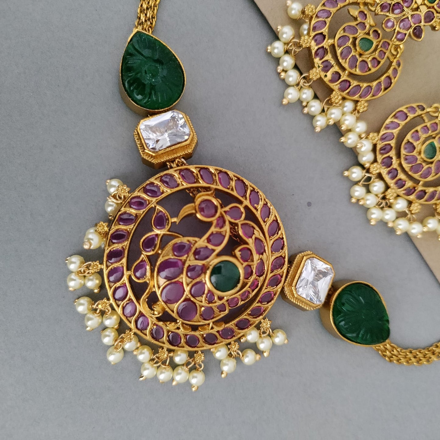 Peacock ruby chocker set