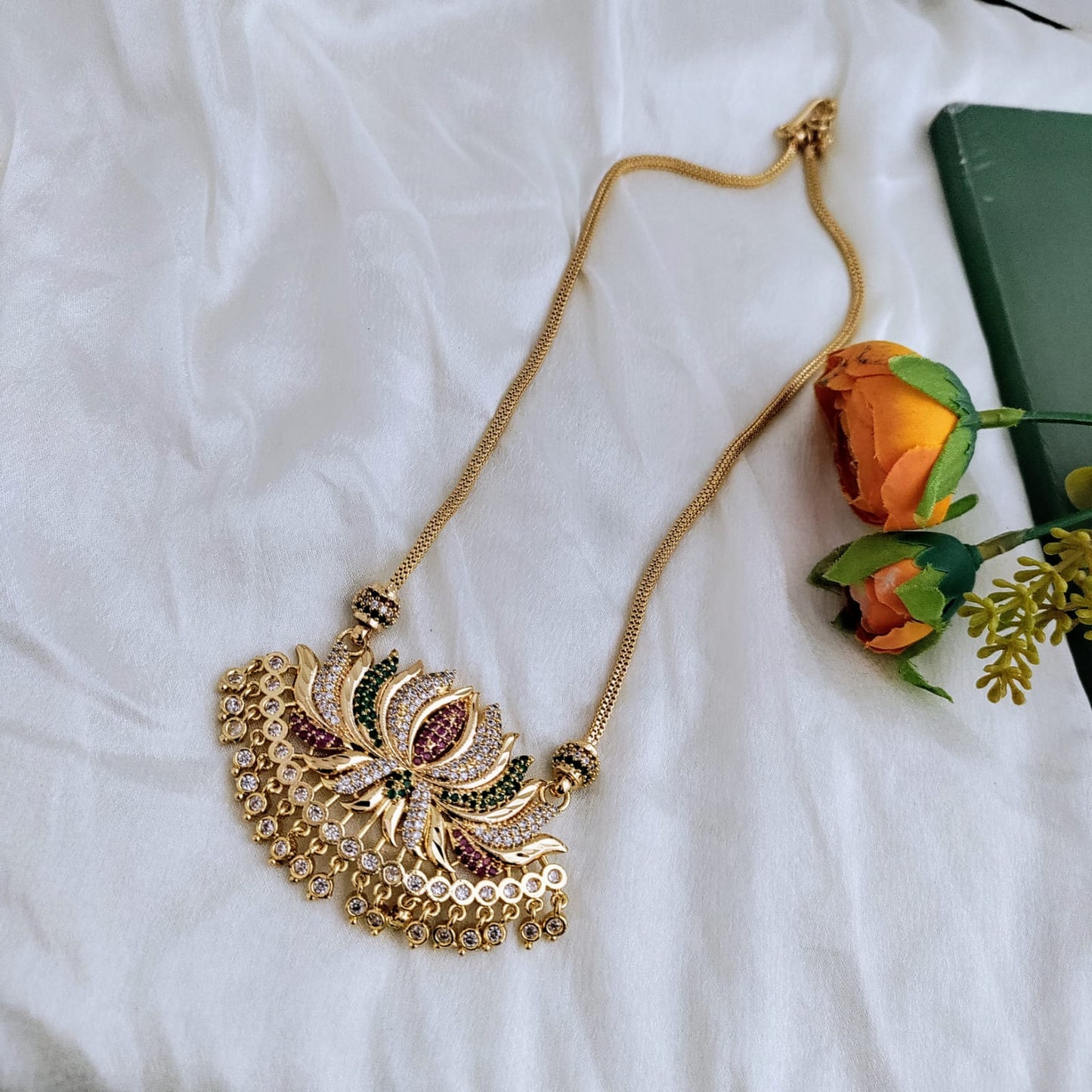 Lotus microplated long chain