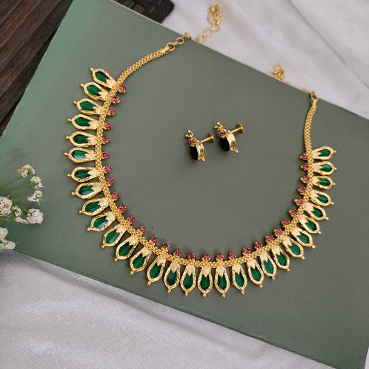 Palakka green necklace