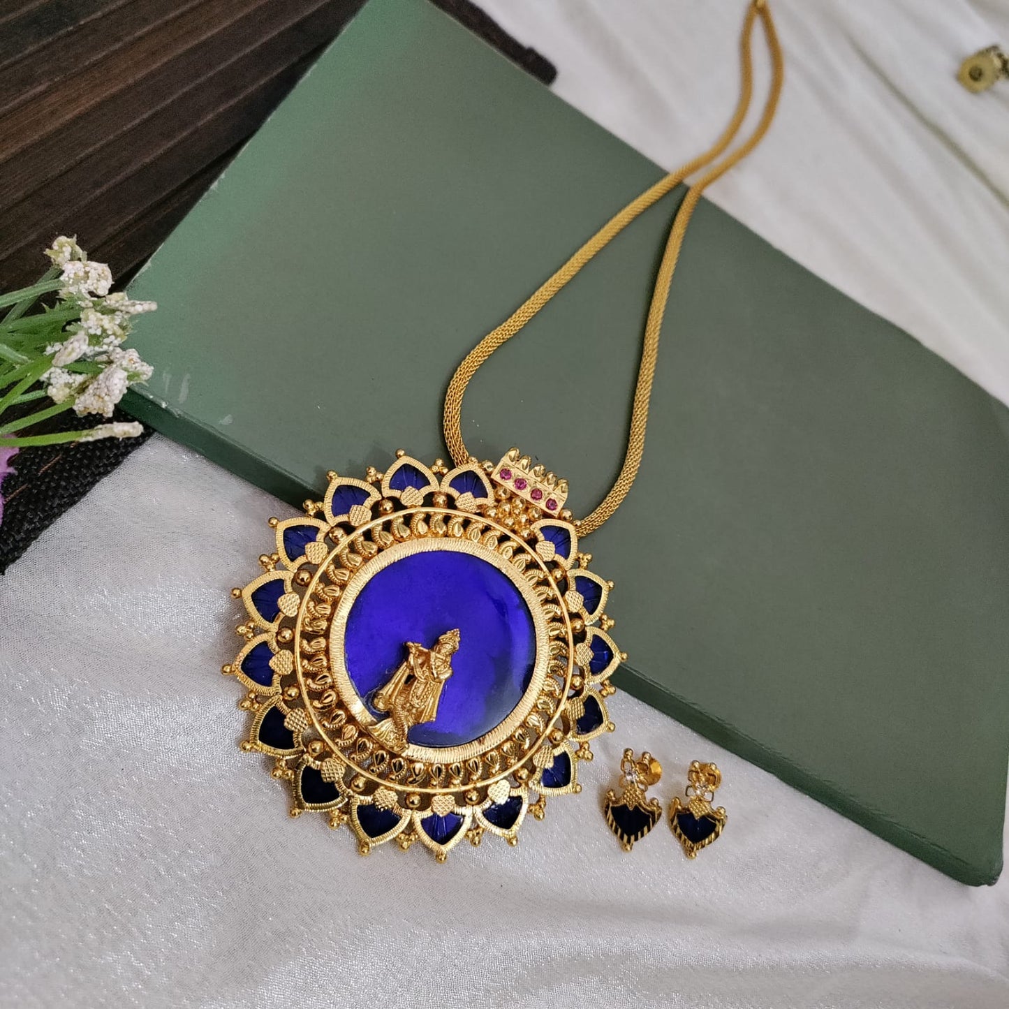 Traditional Kerala Style Krishna Palaka Pendant with Chain