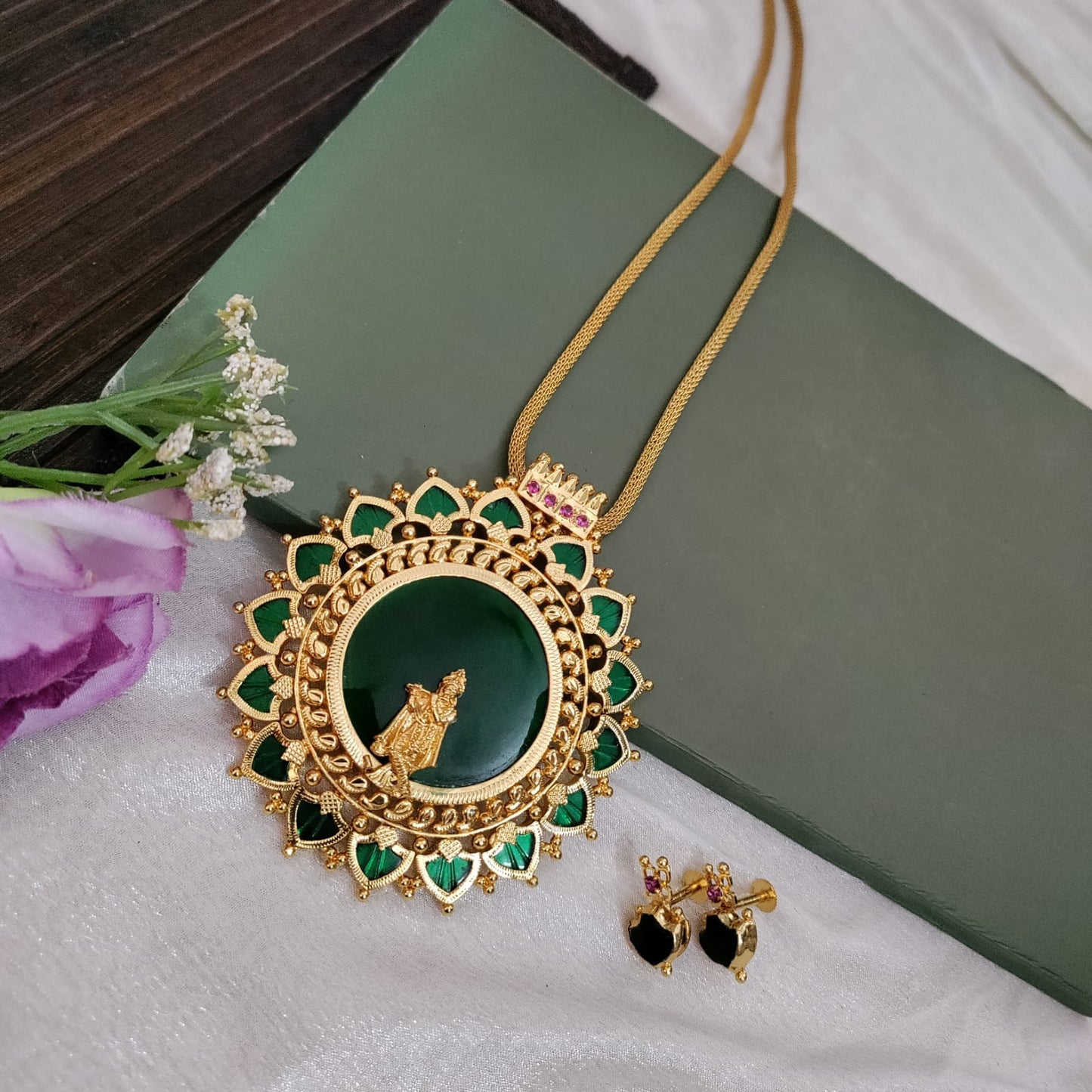 Traditional Kerala Style Krishna Palaka Pendant with Chain