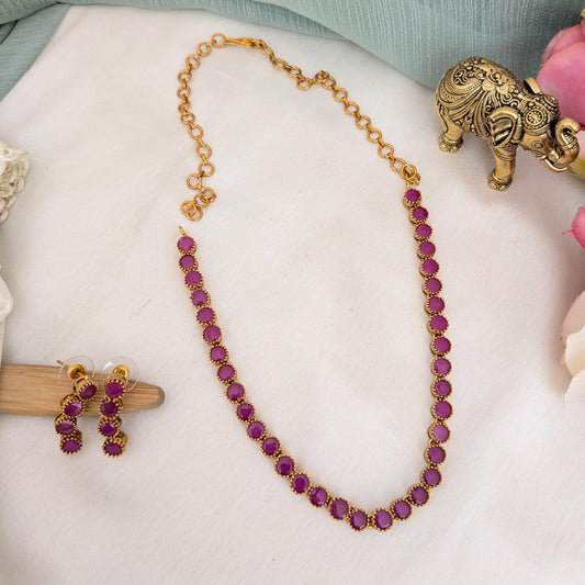 Simple single stone necklace set