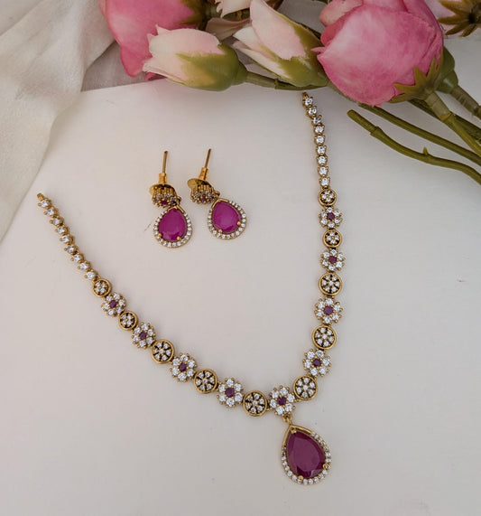 Flower drop ad stone necklace set