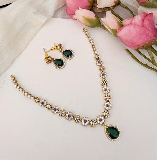 Flower drop ad stone necklace set