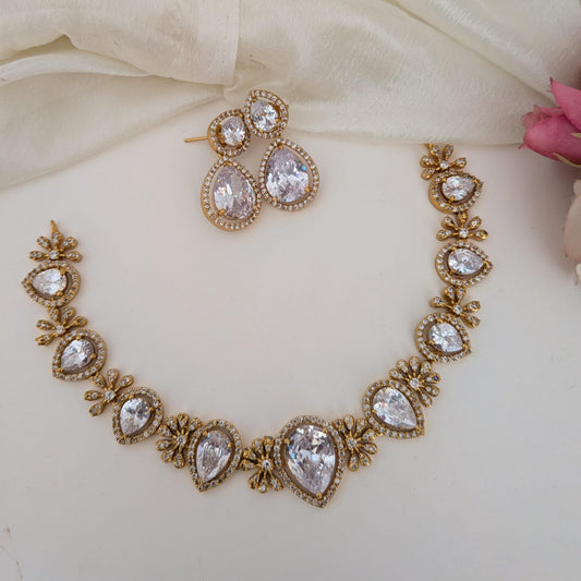 Drop white stone ad necklace set
