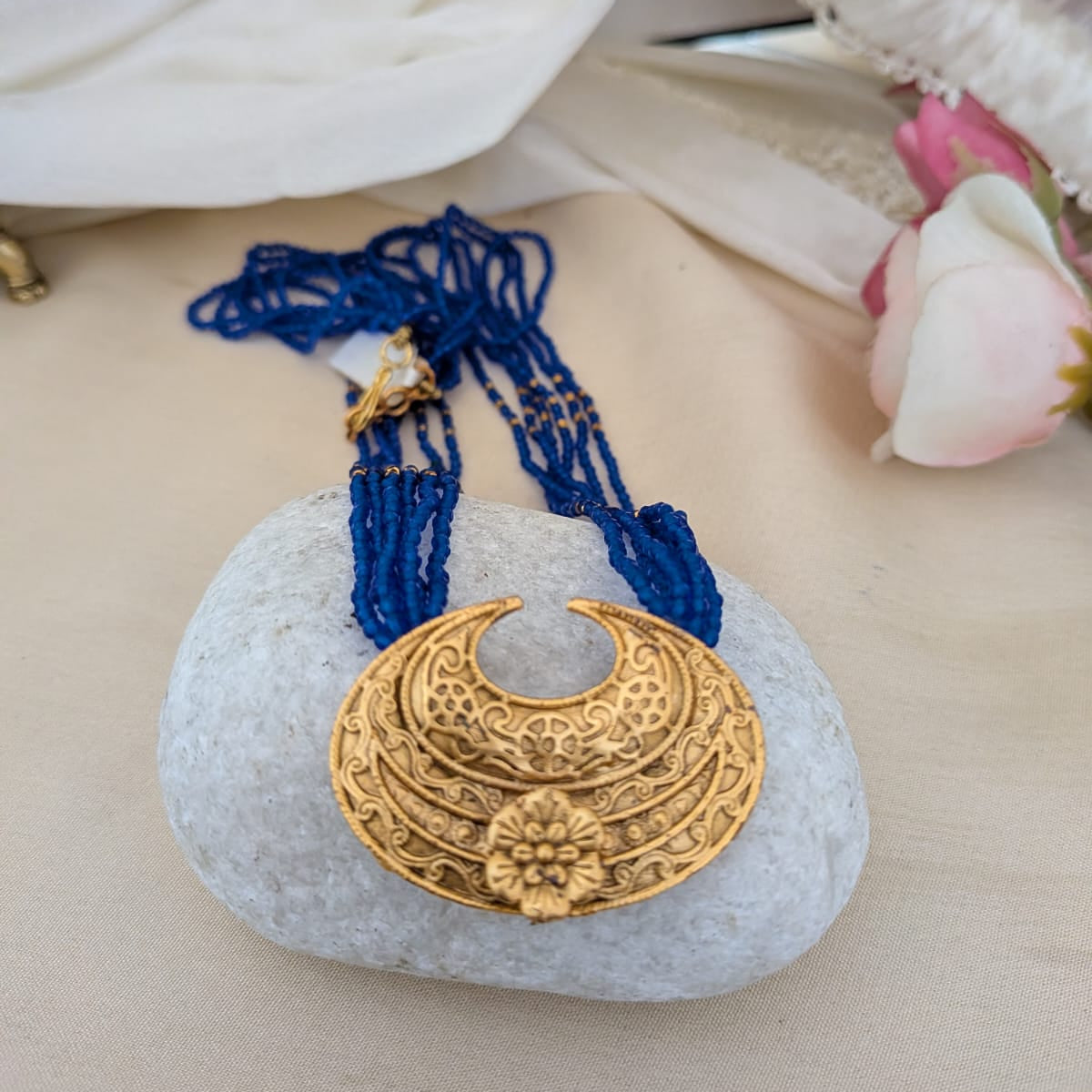 Blue bead long chain