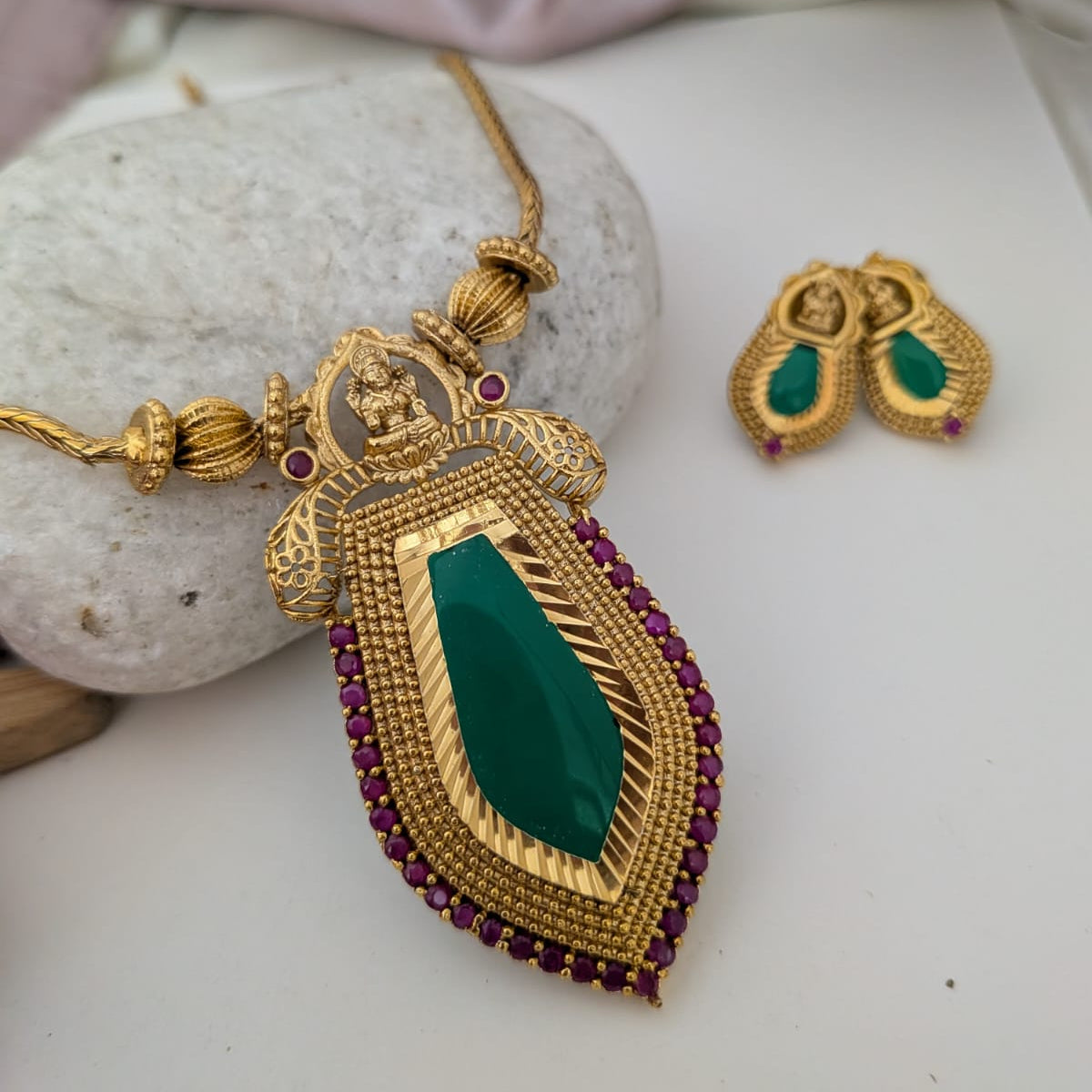 Pendant Chain - lakshmi kerala Nagapadam chain set with matching earring