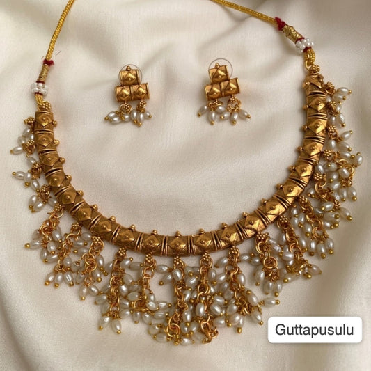 Guttapusulu necklace