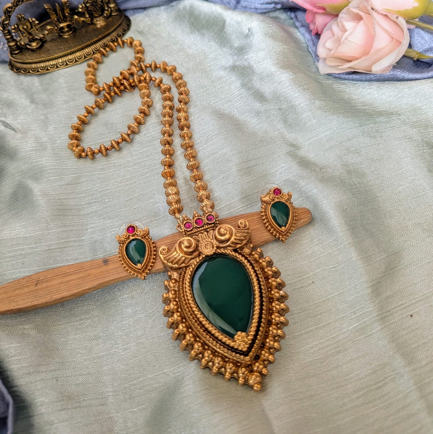 Green drop stone  ball chain set