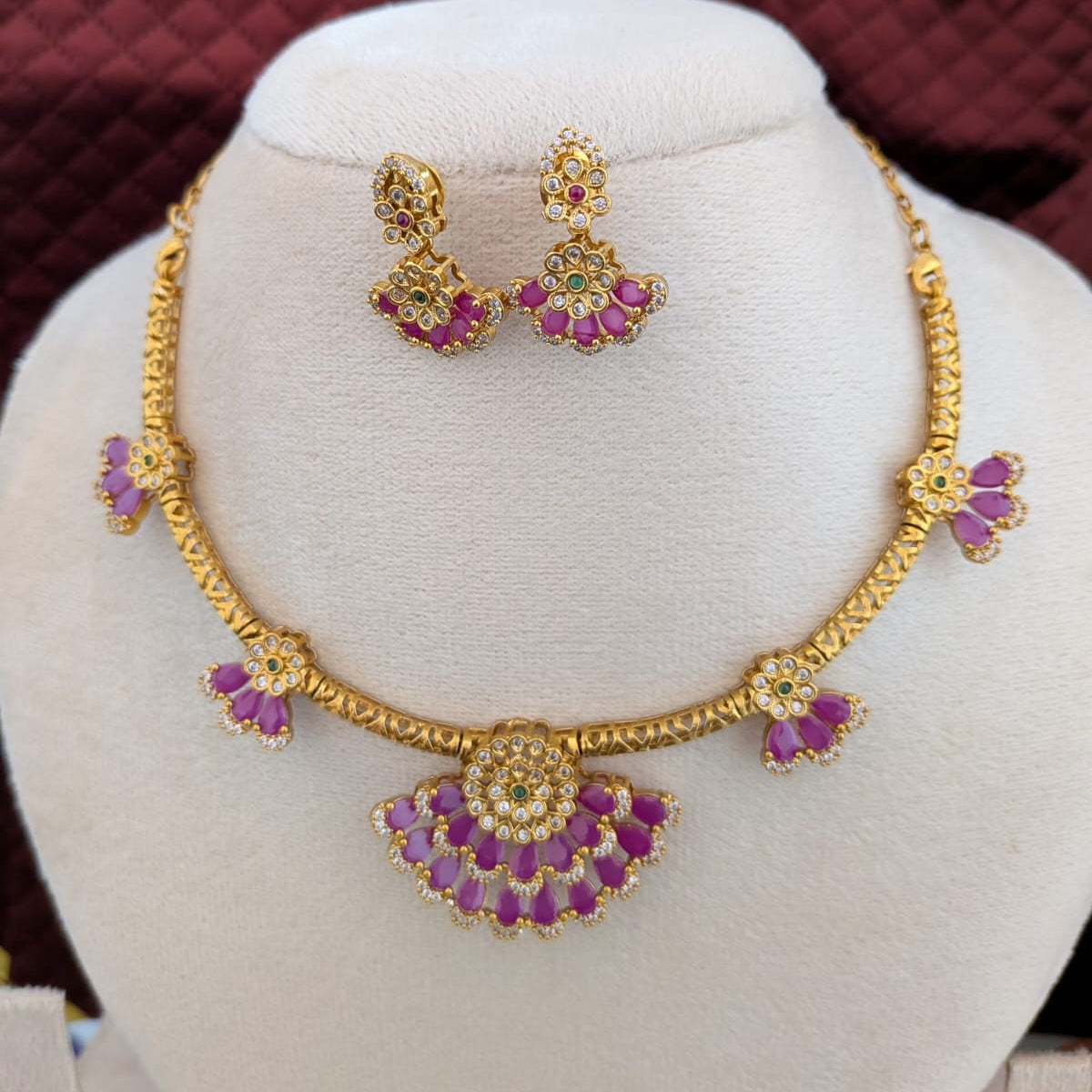 Floral ruby CZ stone Hasuli necklace set