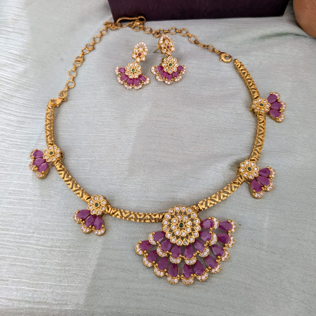 Floral ruby CZ stone Hasuli necklace set