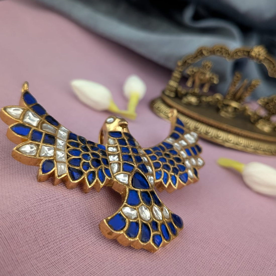 Gandaberunda Jadau kundan blue pendant necklace