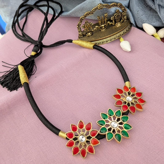 Jadau kundan 3 Floral Pendant back hasli