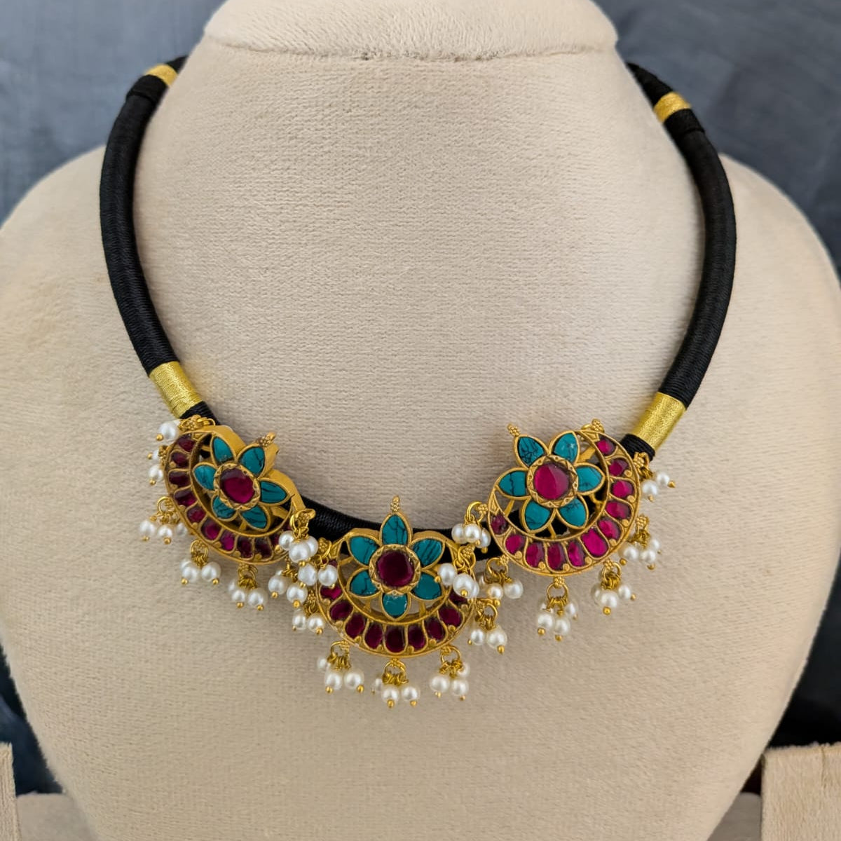 Jadau kundan 3 aqua blue with ruby stone Pendant back rope hasli