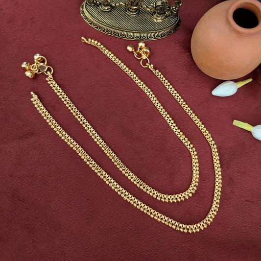 Gold anklet