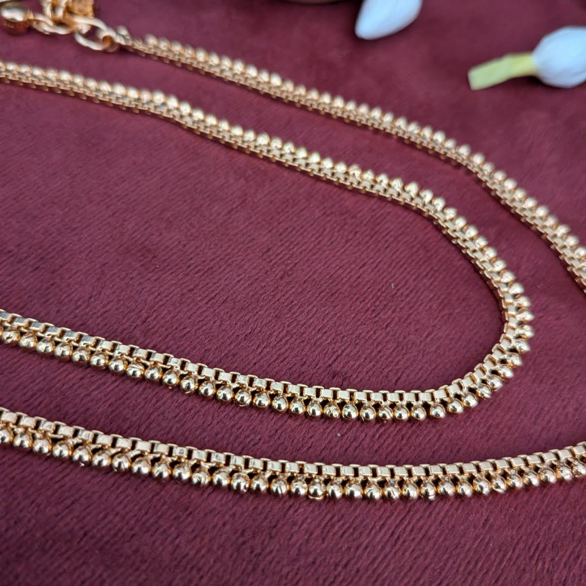 Gold anklet