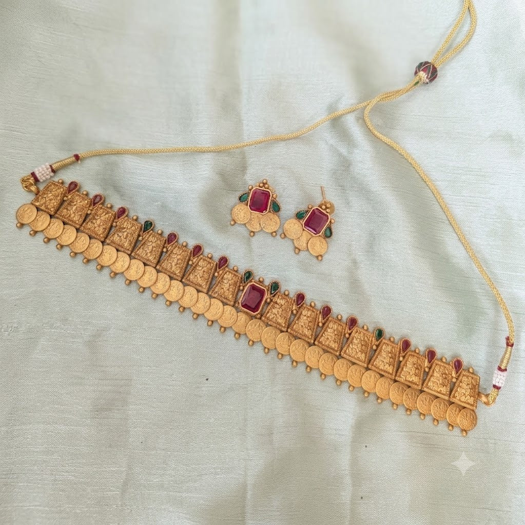 Intricate design coin choker