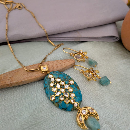 Kundan stone with blue beaded drop