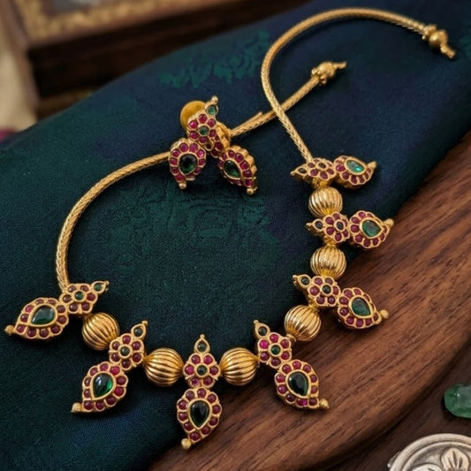 Kemp mango ruby stone Choker