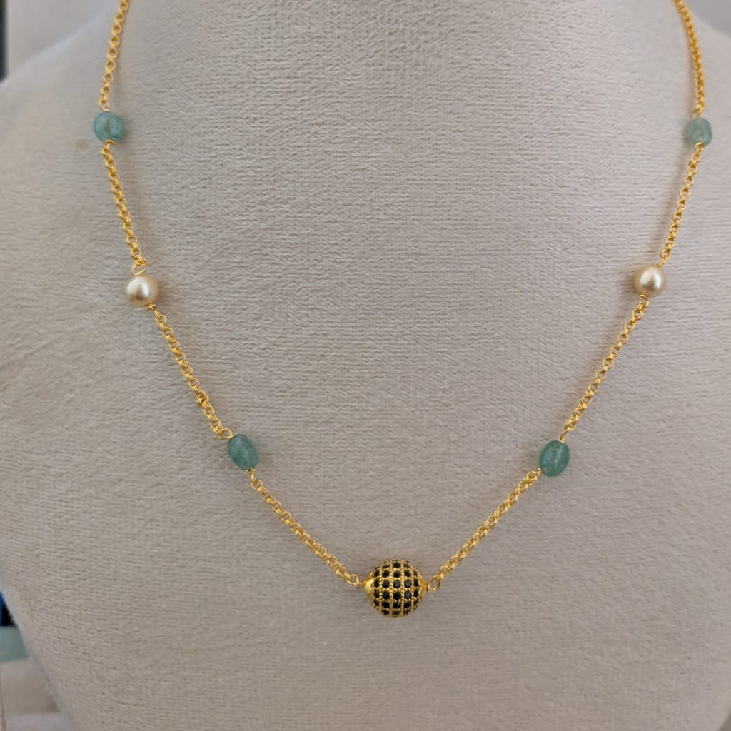 Pearl with green beaded invisible necklace