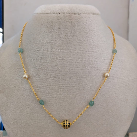 Pearl with green beaded invisible necklace