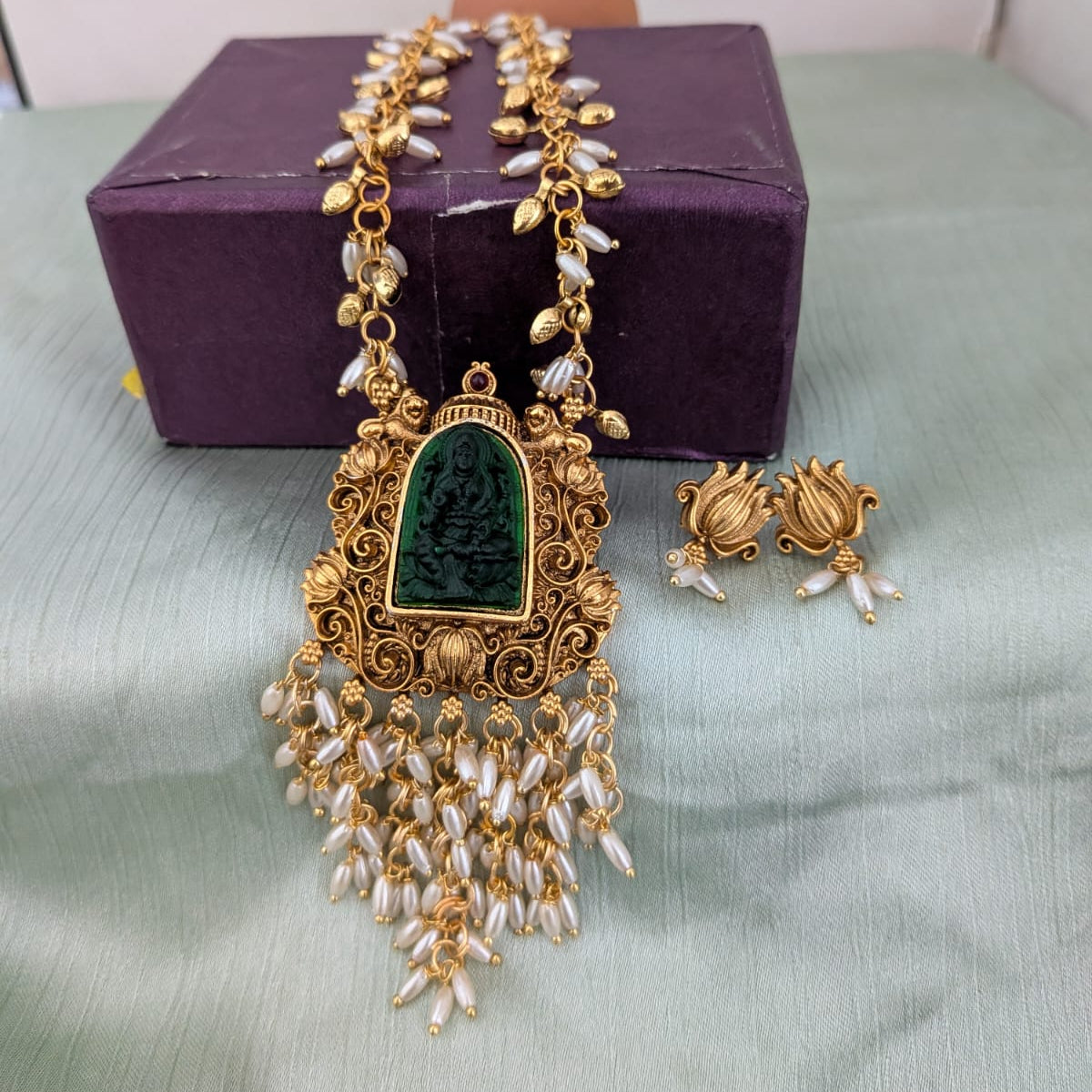 Long Rice Pearl green lakshmi Pendant necklace