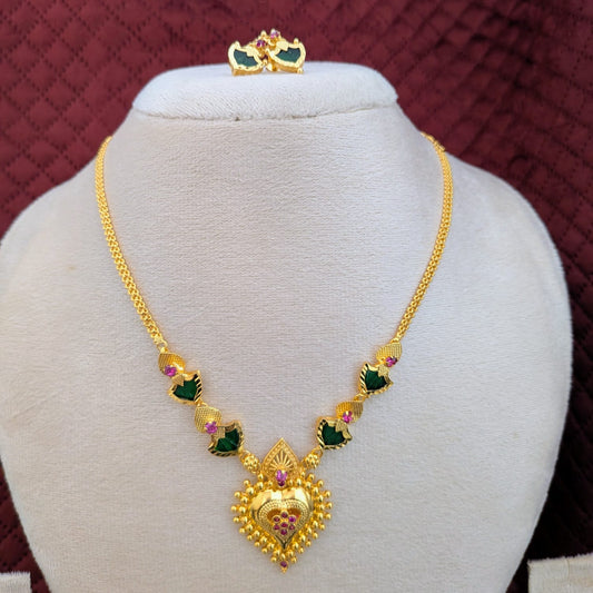 Green palkka with ruby stone necklace