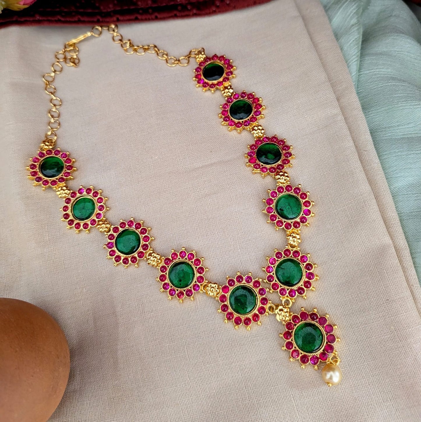 Kemp ruby with green  stone necklace