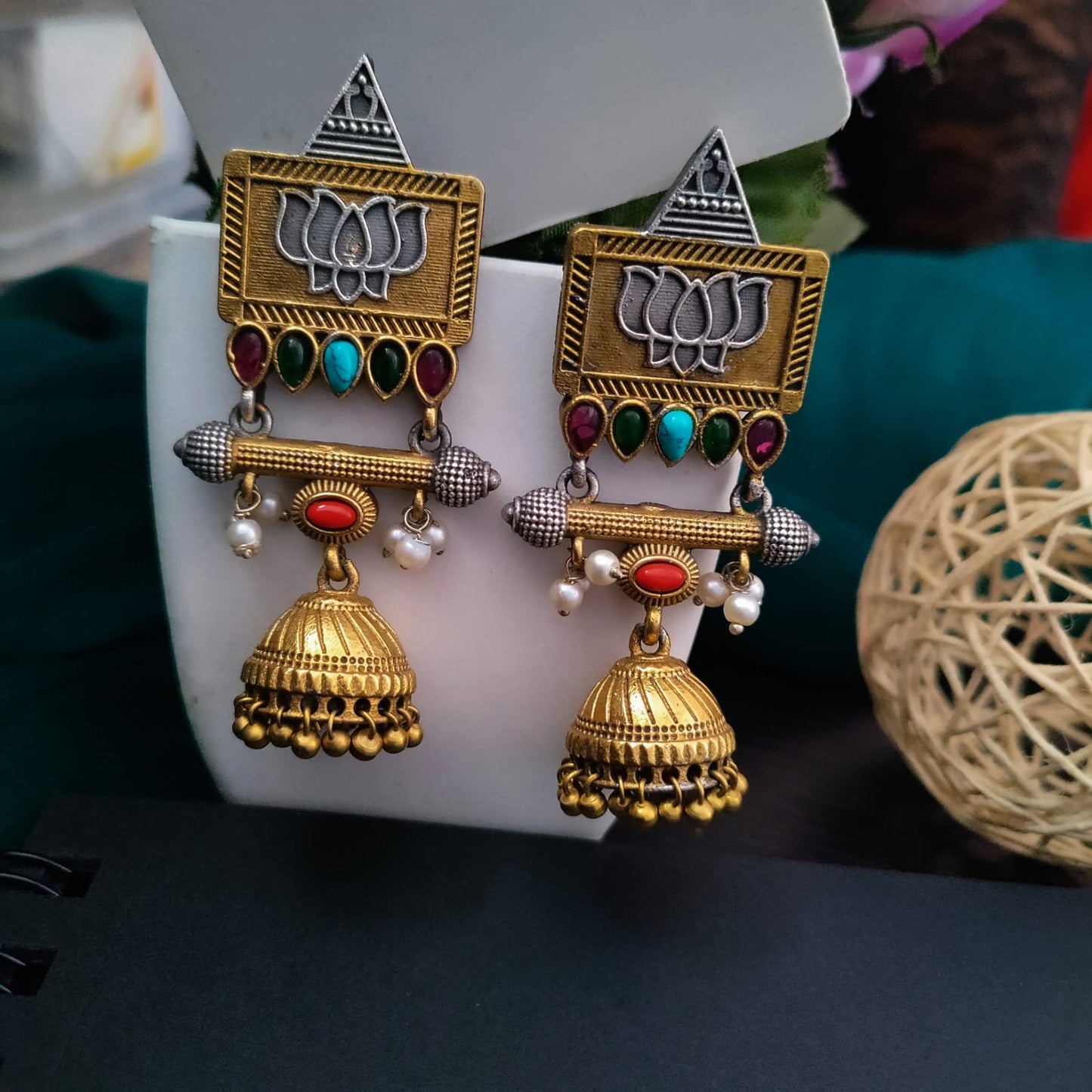 Lotus Long Dual tone Jumkha