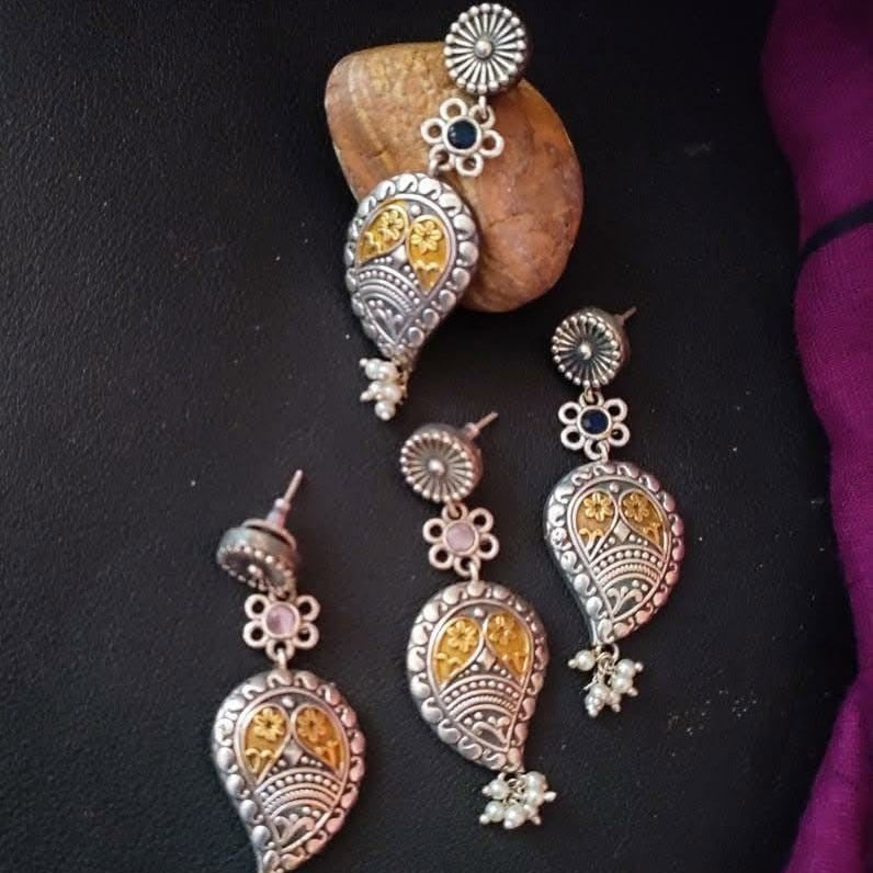 Mongo Floral stone dual tone long earring with small pearls drop