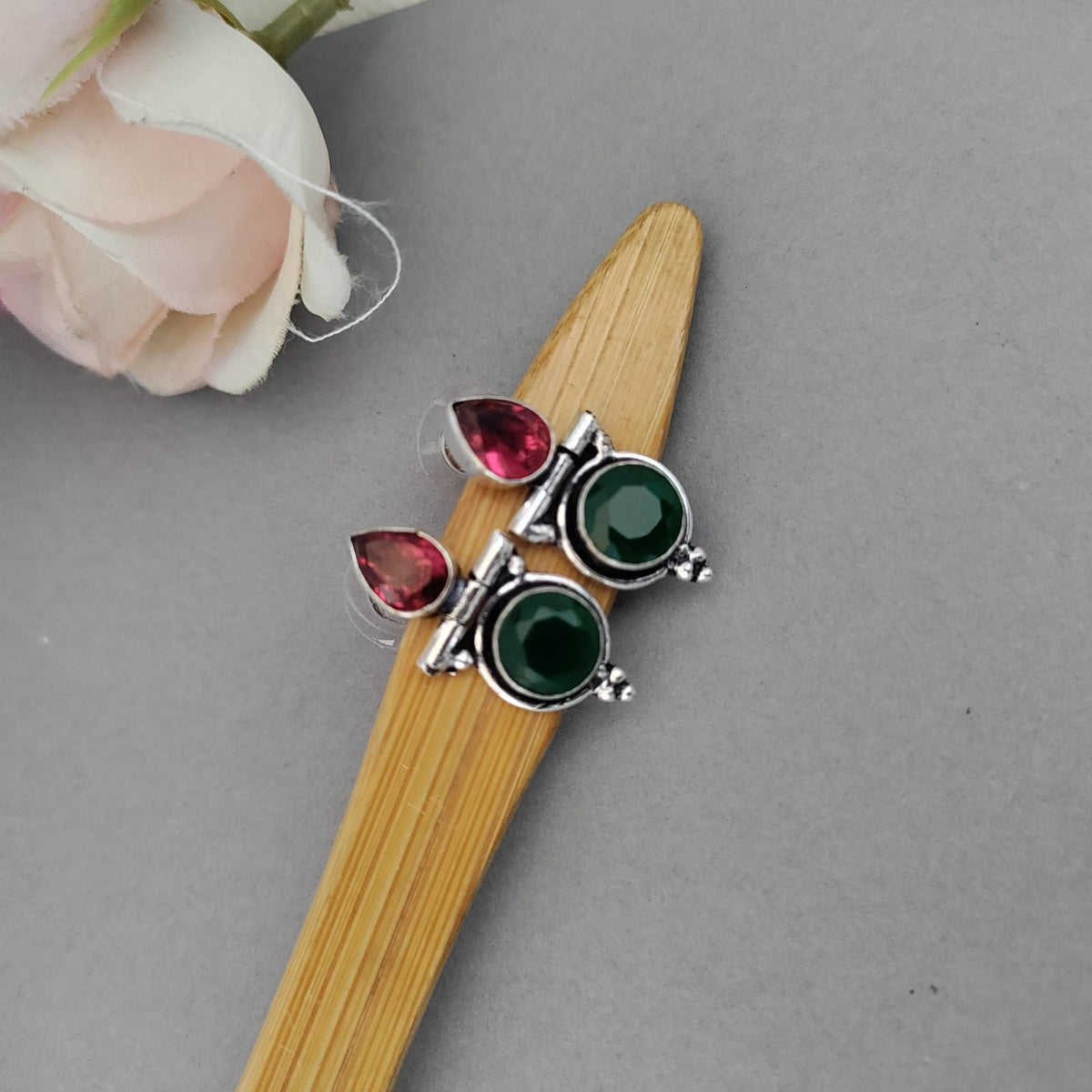 2 Stone earring
