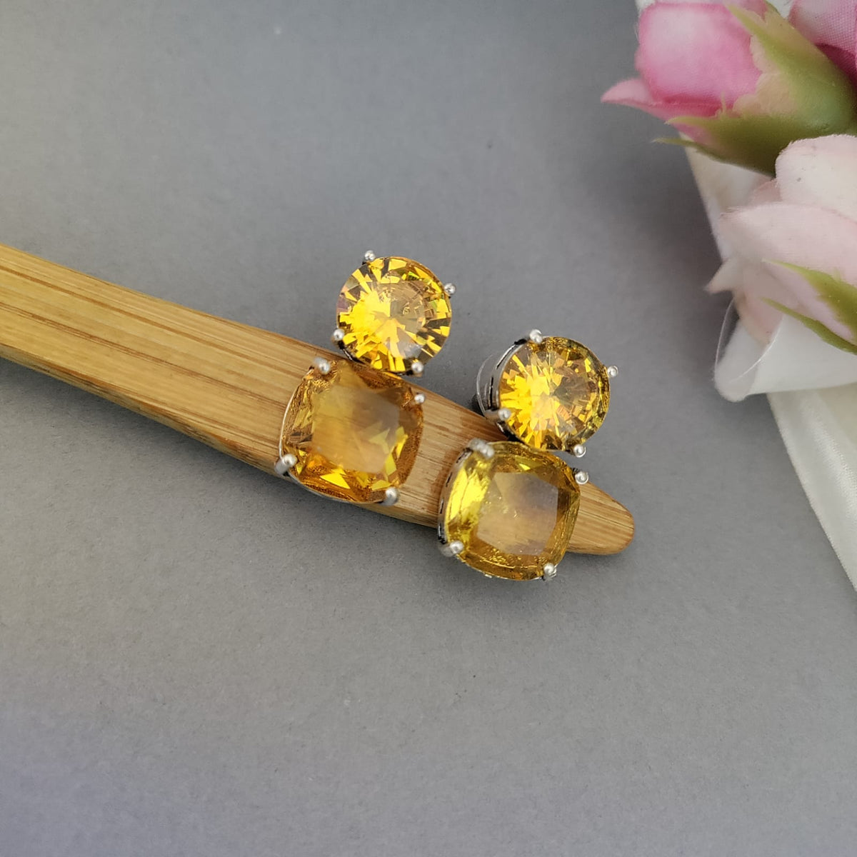 2 Stone earring