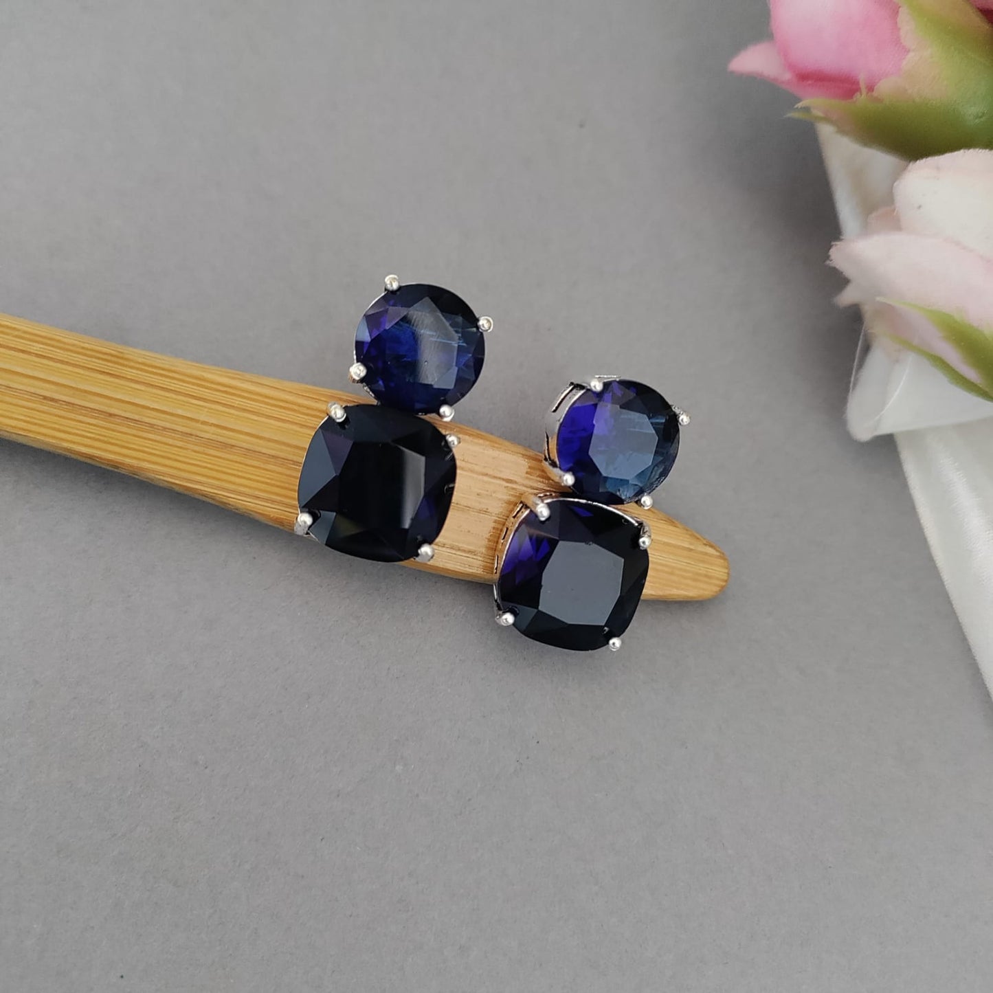 2 Stone earring