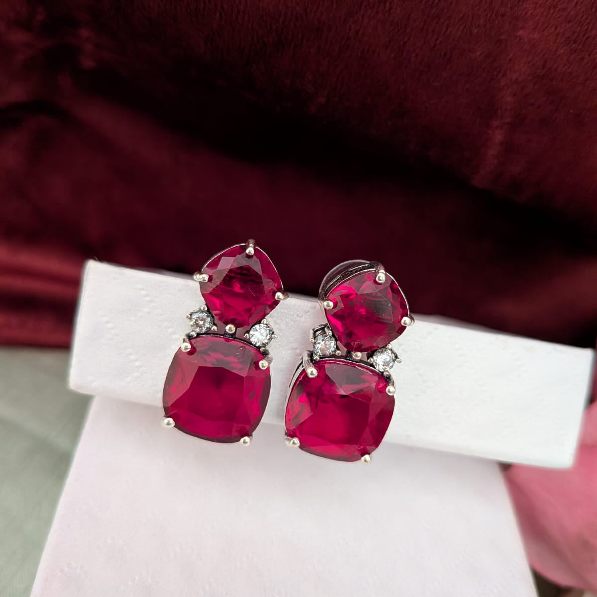 2 Stone earring