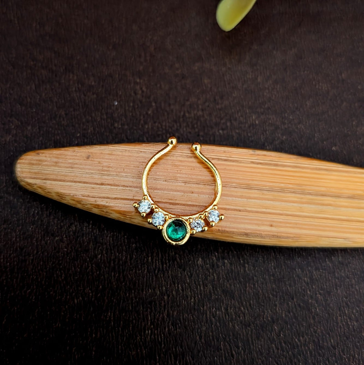 Septum Ring Green Stone Nosepin