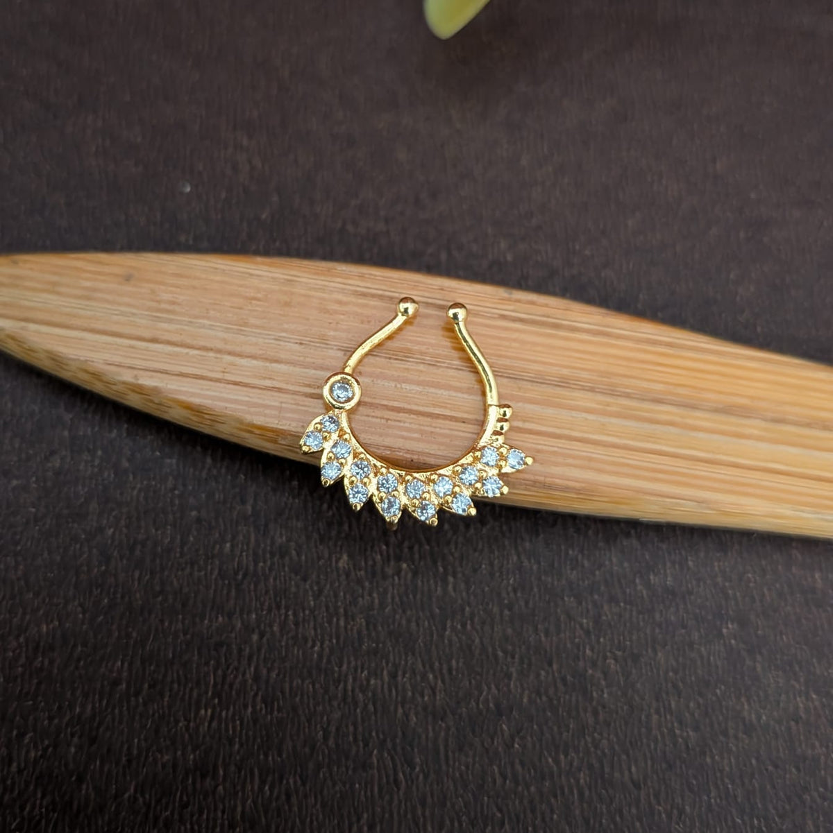 septum Ring white AD Stone Nosepin