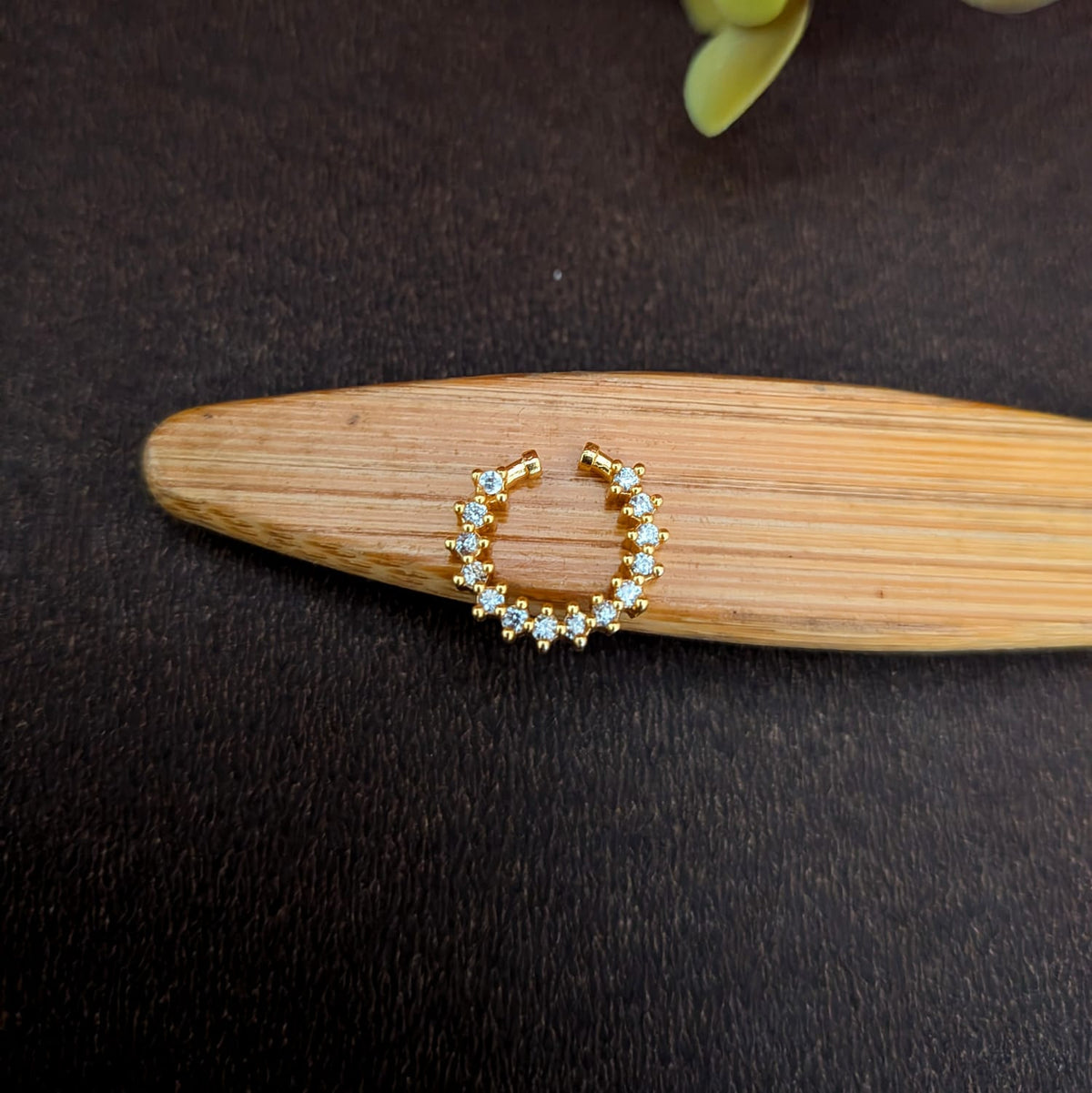 Septum Ring white AD Stone Nosepin