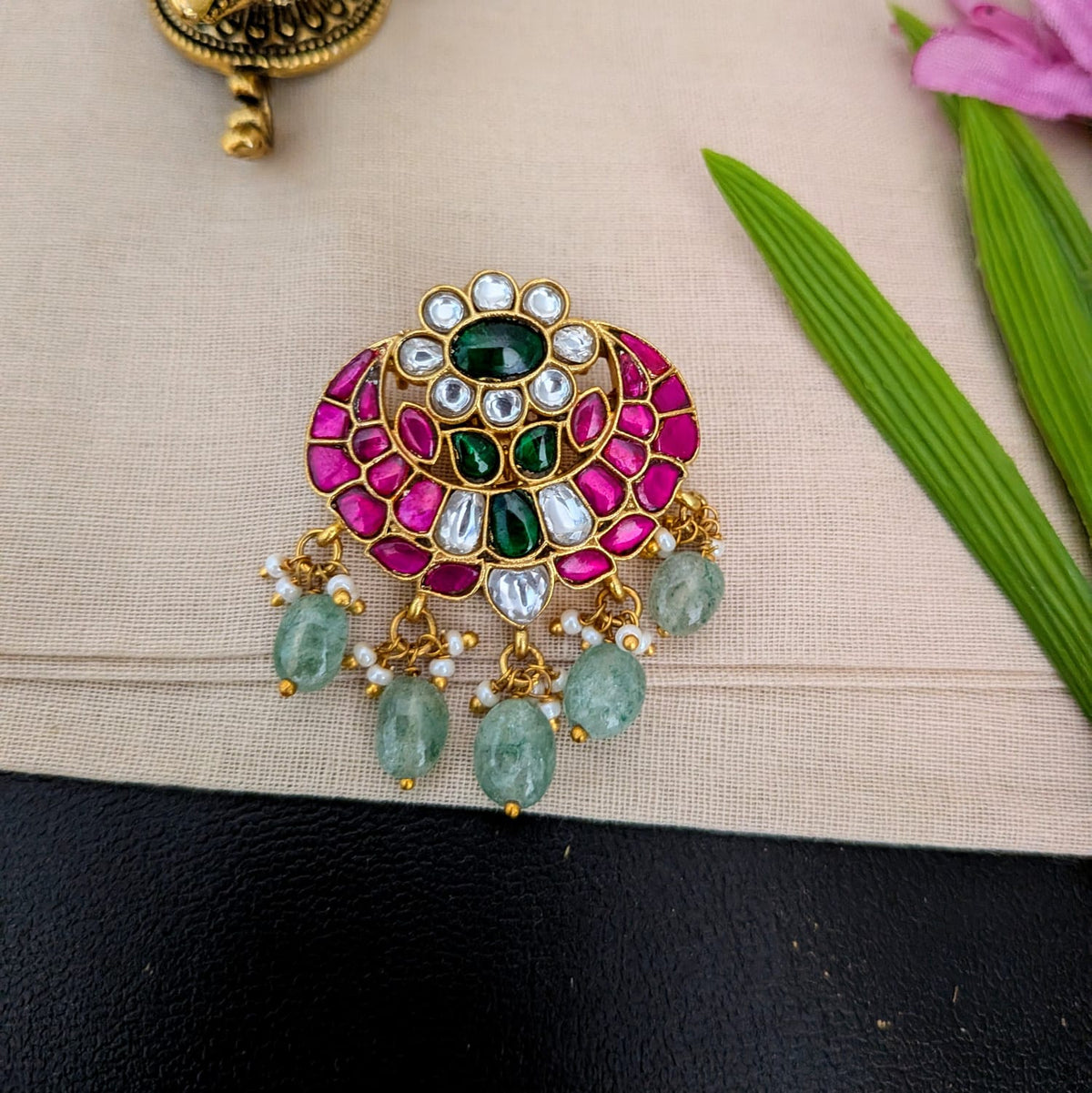 Jadau Kundan Flower Pendant